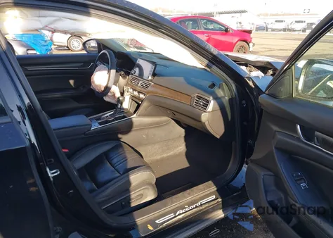 2019 Honda Accord Ex-L z USA, uszkodzony, nr VIN 1HGCV1F58KA119405